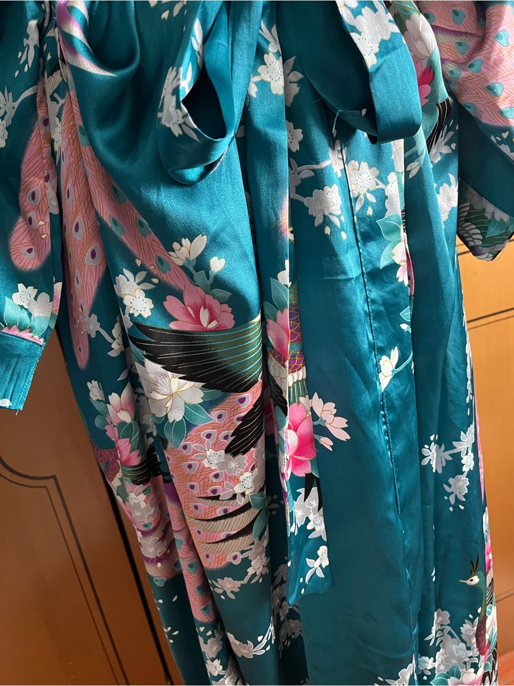 Vintage Teal Floral Satin Robe - Picture 3 of 6